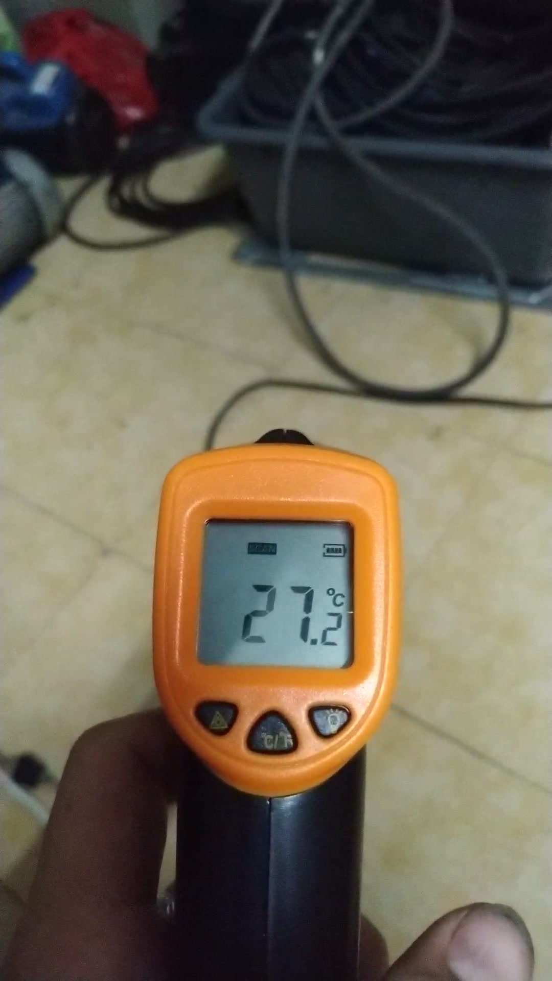 科力华krevor红外线测温仪非接触远红外测温枪klh350发动机空调温度计