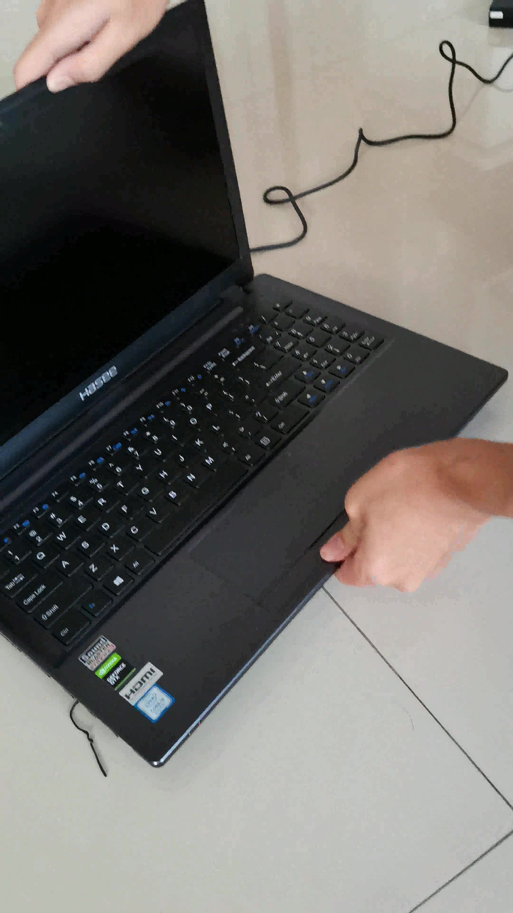 神舟hasee战神k670dg4e6英特尔奔腾g5420gtx10504g156英寸游戏笔记本