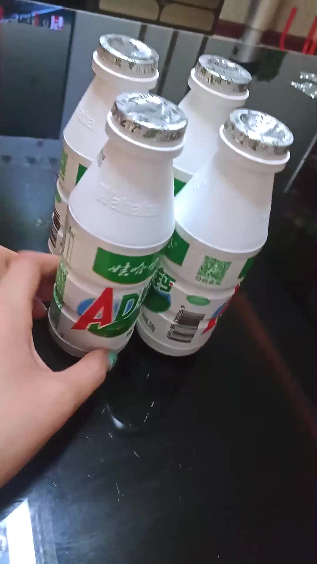 娃哈哈ad钙奶220g*4大瓶装饮料哇哈哈儿童含乳牛奶营养早餐【图片