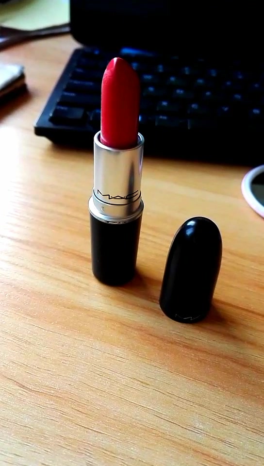 c)水漾润泽唇膏14# 3g(520 see sheer)水漾西柚色 经典子弹头 节日