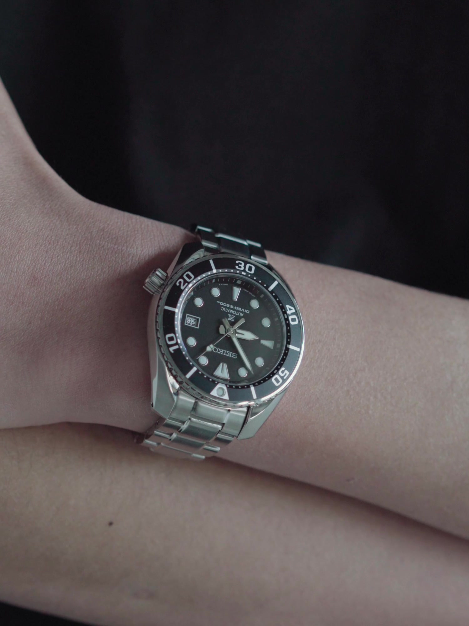 精工(seiko)男表prospex系列夜光钢带黑水鬼小mm200米潜水表满动力