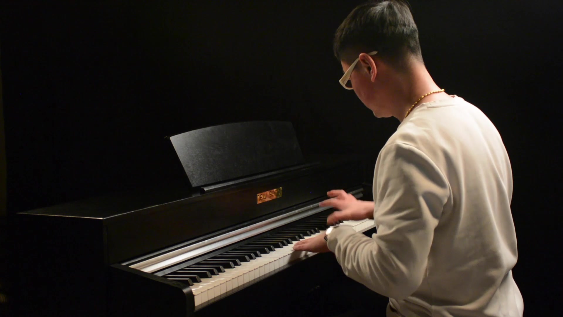 newsong新歌专业舞台演出电钢琴智能数码88键重锤成人儿童初学者wsp30