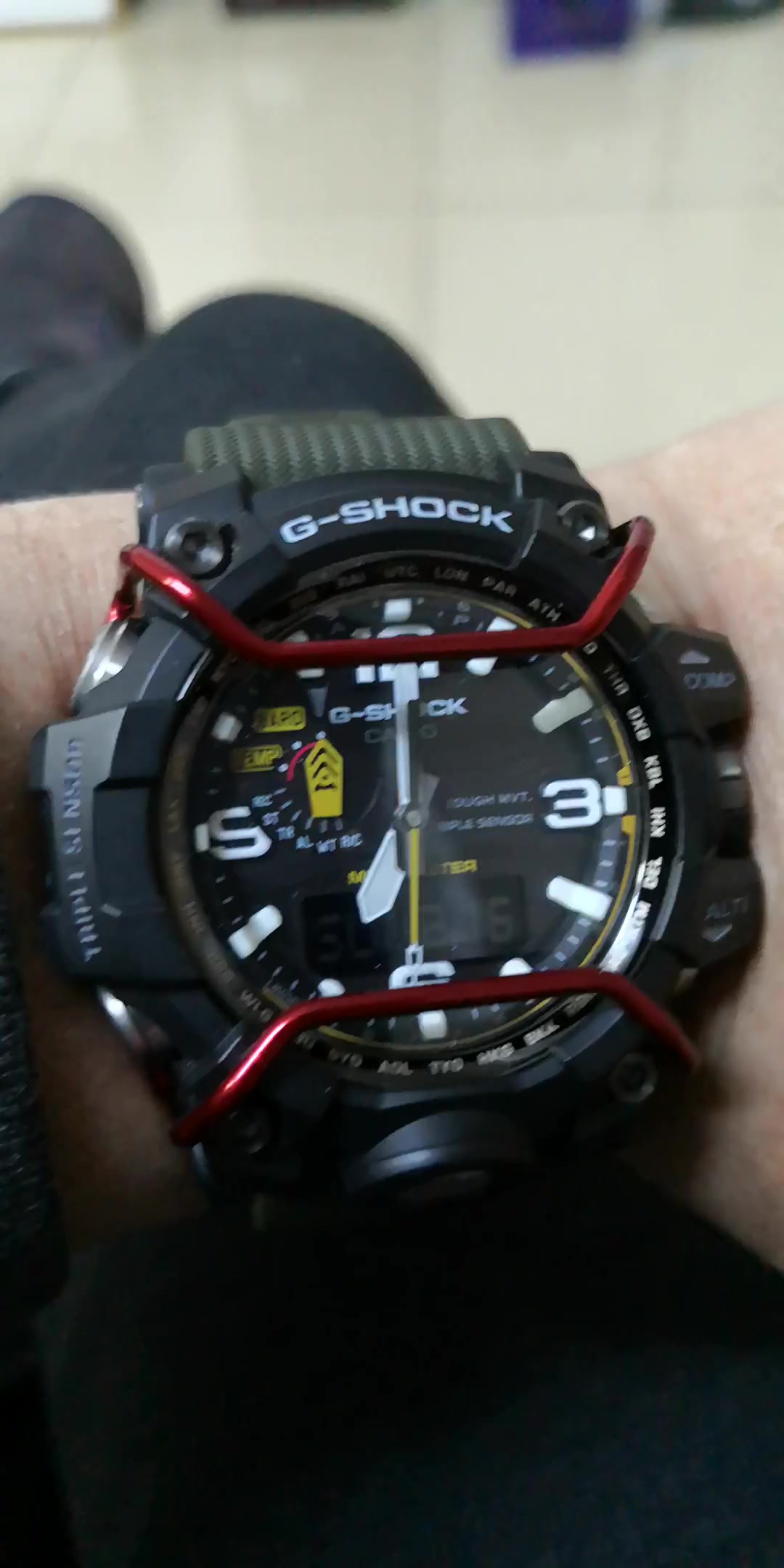 卡西欧男表 卡西欧 Casio 手表g Shock 大泥王男士温度气压感应太阳能指南针运动手表电波石英表gwg 1000 1a 行情报价价格评测 京东