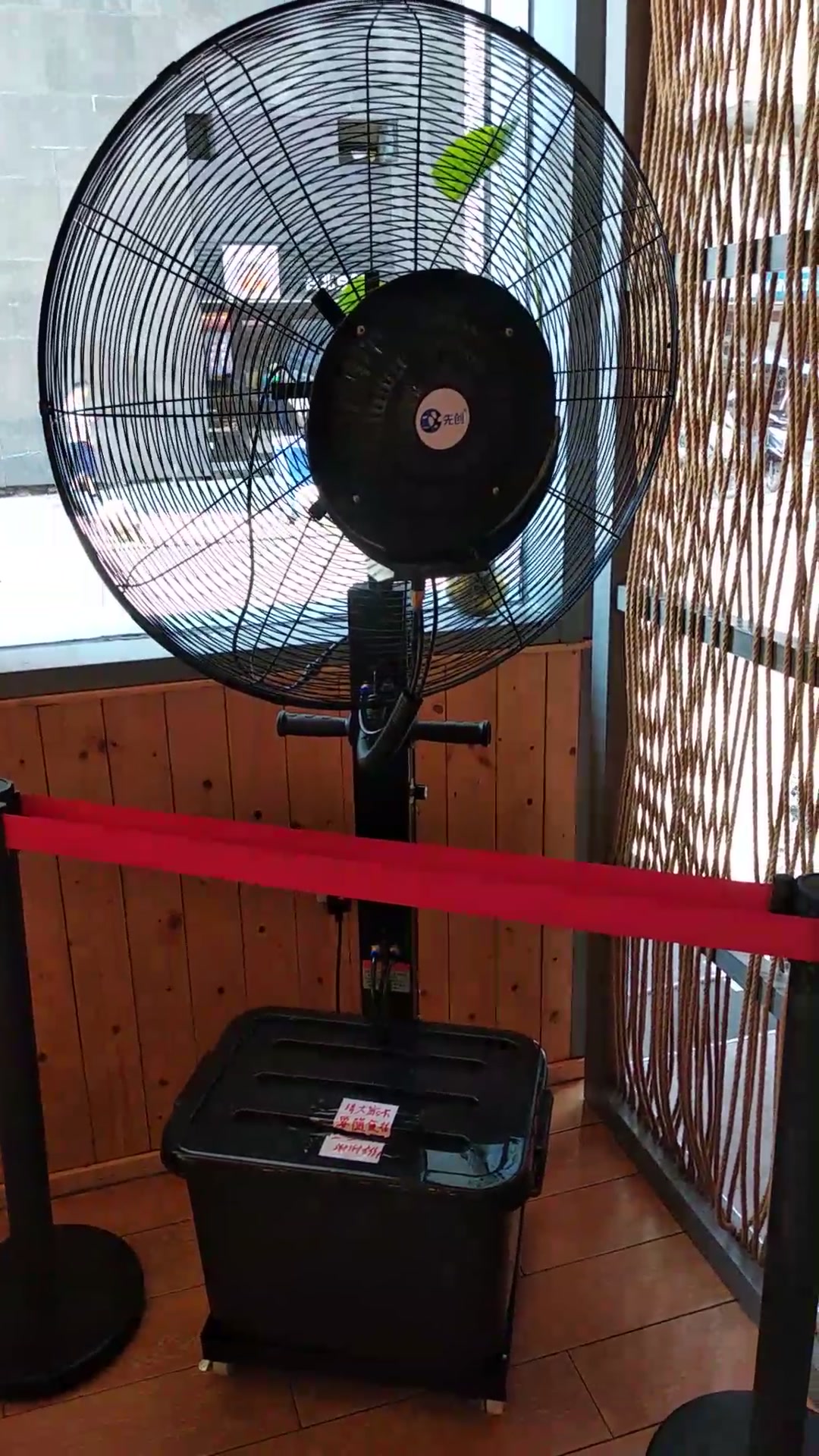 降温商用喷水加水工厂车间用水风扇雾化器规格750全封闭电机防尘款