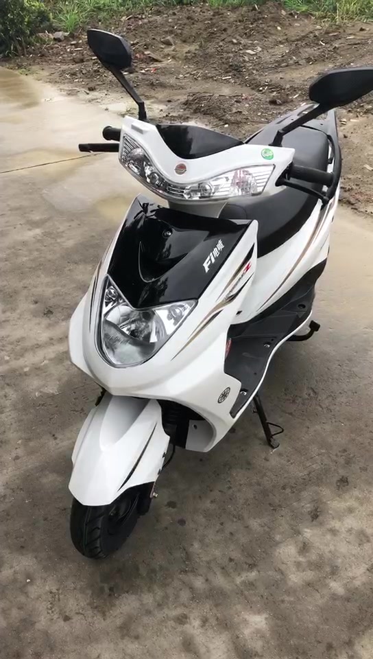 坤豪 国四电喷迅鹰踏板车摩托车男女时尚燃油助力车125cc省油可上牌