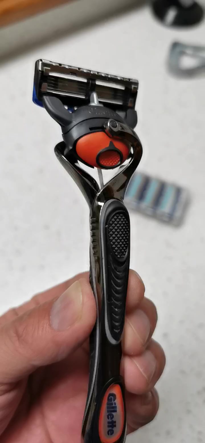 【吉列剃须刀】吉列(gillette)刮胡刀手动剃须刀手动亲肤 非吉利 锋隐