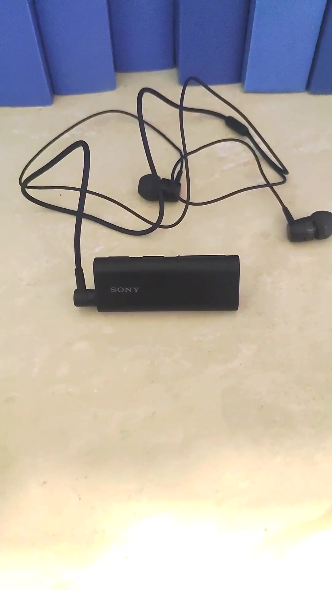 索尼sonysbh56立体声耳机领夹式商务降噪耳机蓝牙耳机nfc音乐耳机银色