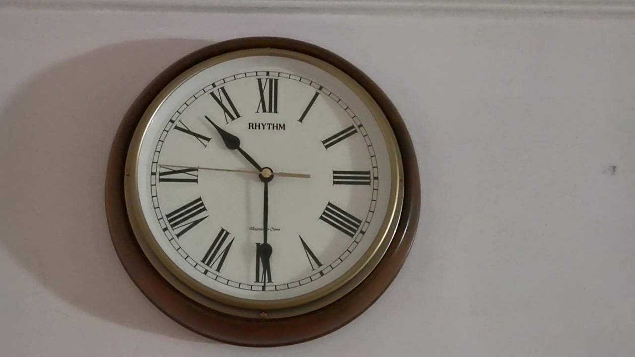 丽声rhythm挂钟客厅卧室办公室家居摆钟现代简约创意音乐报时挂表欧式