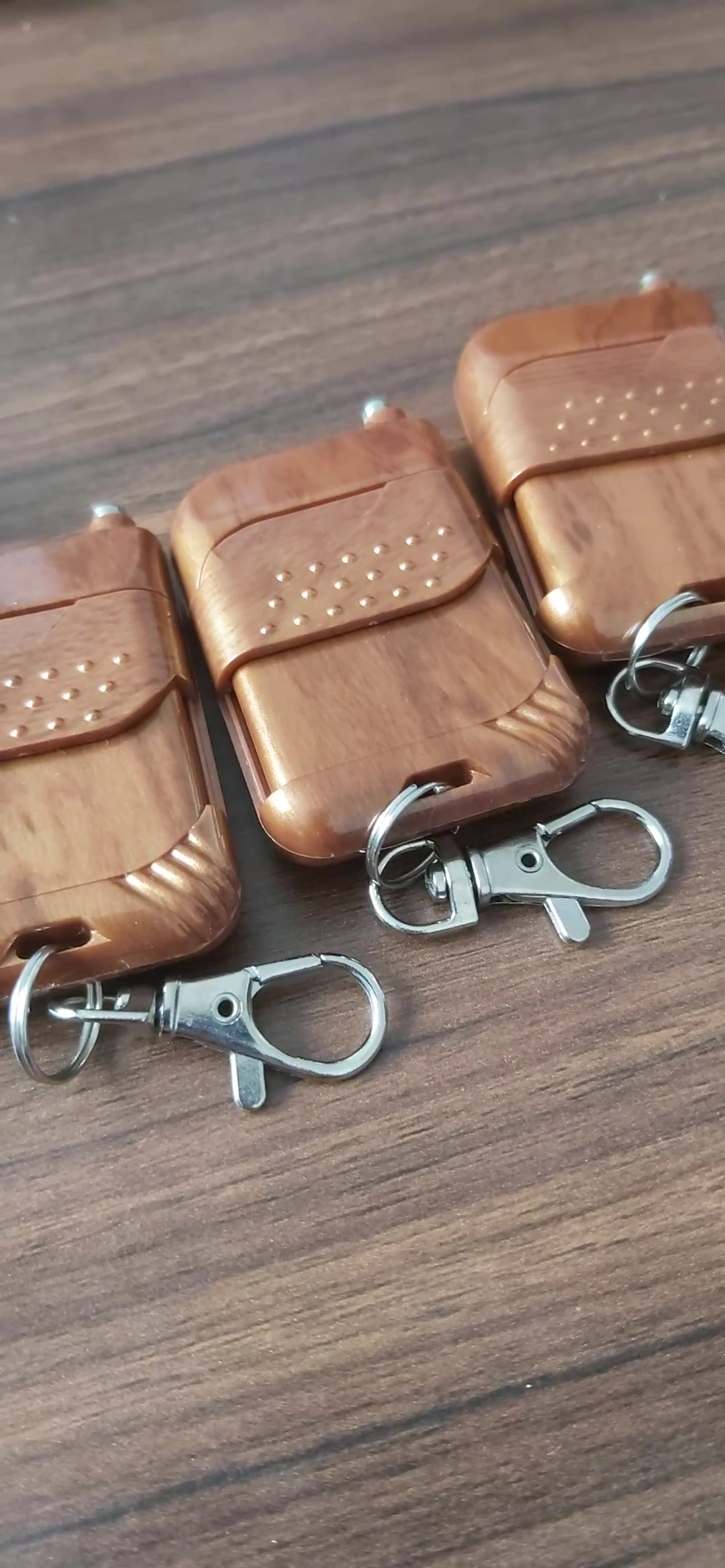 车库门遥控器电动卷帘门卷闸门道闸伸缩门钥匙通用对拷贝遥控器小金属